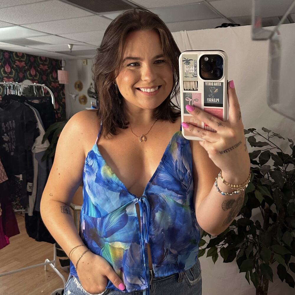 NWT Fashion Nova Dalal Floral V-Neck Top Blue Floral